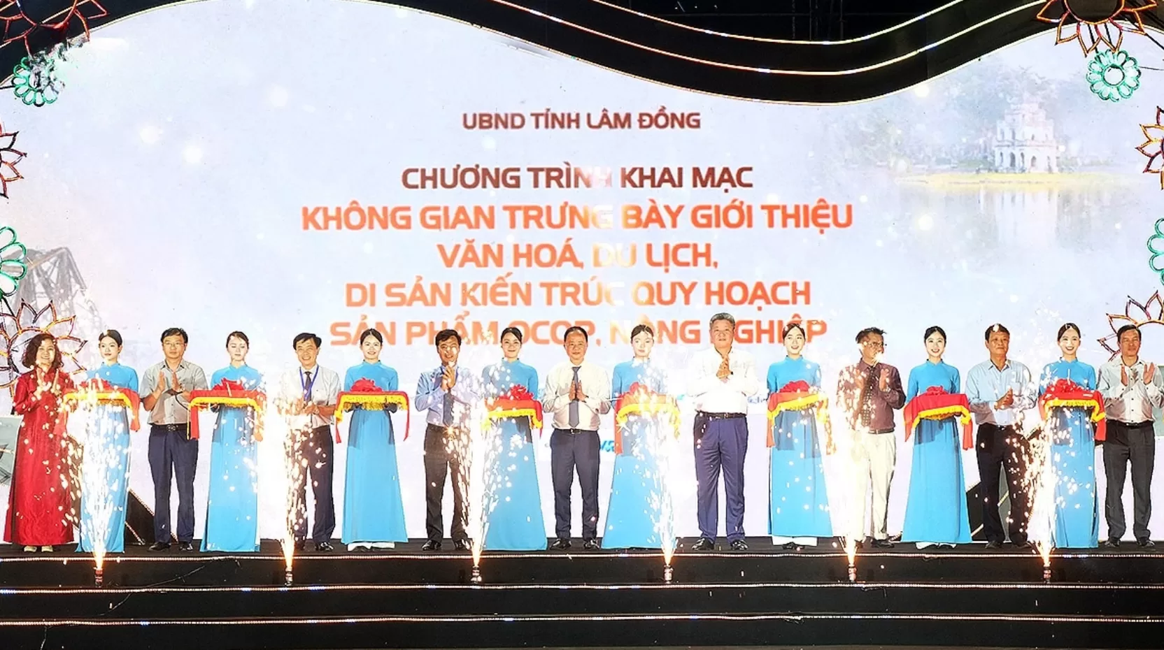 Ngày Văn hóa Lâm Đồng tại Hà Nội 2025 – Chương trình Khai mạc “Không gian trưng bày giới thiệu Văn hóa, Du lịch, Di sản kiến trúc – Quy hoạch, Sản phẩm OCOP, Nông nghiệp tỉnh Lâm Đồng”